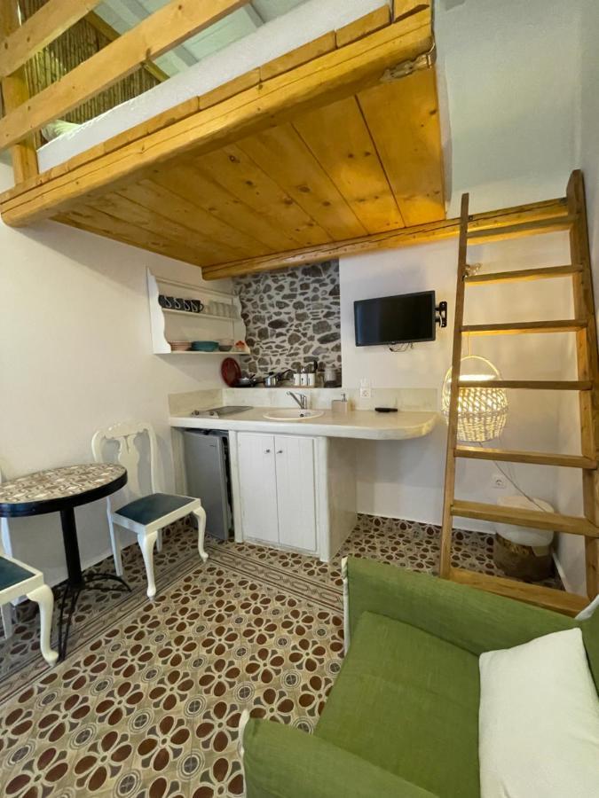 מלון Naxos City Burgos Barrio מראה חיצוני תמונה