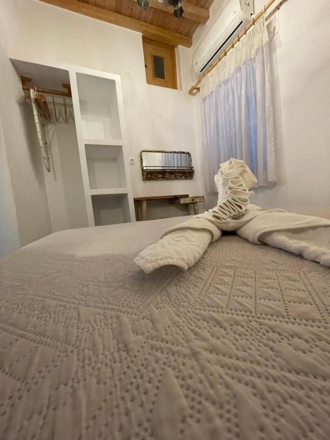 מלון Naxos City Burgos Barrio מראה חיצוני תמונה