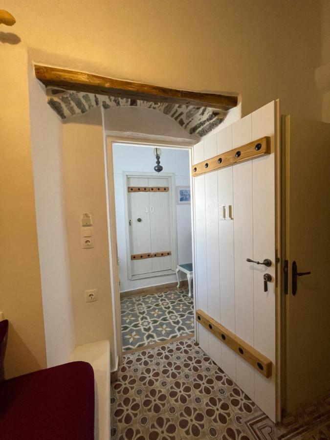 מלון Naxos City Burgos Barrio מראה חיצוני תמונה