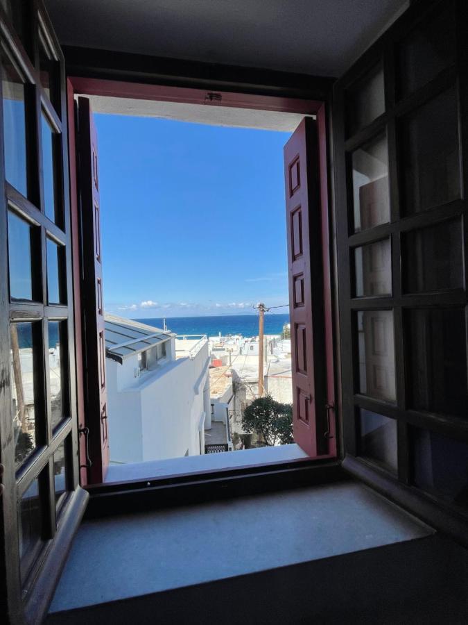 מלון Naxos City Burgos Barrio מראה חיצוני תמונה