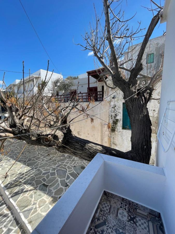 מלון Naxos City Burgos Barrio מראה חיצוני תמונה