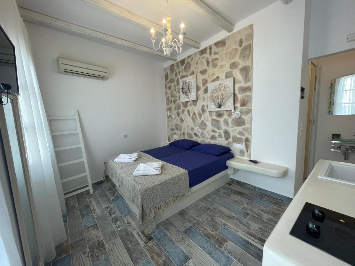 מלון Naxos City Burgos Barrio מראה חיצוני תמונה