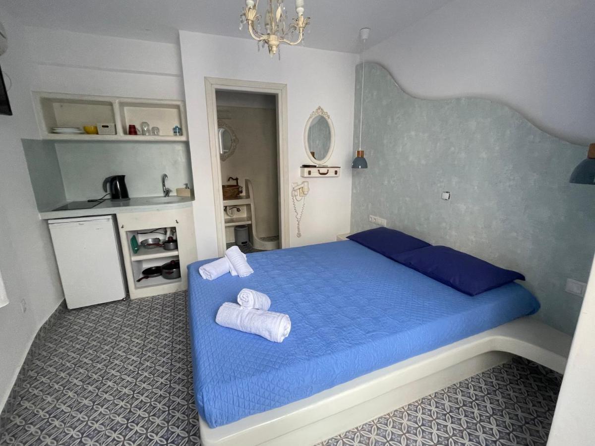 מלון Naxos City Burgos Barrio מראה חיצוני תמונה
