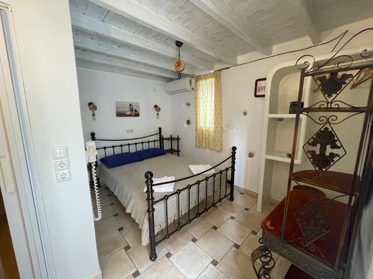 מלון Naxos City Burgos Barrio מראה חיצוני תמונה