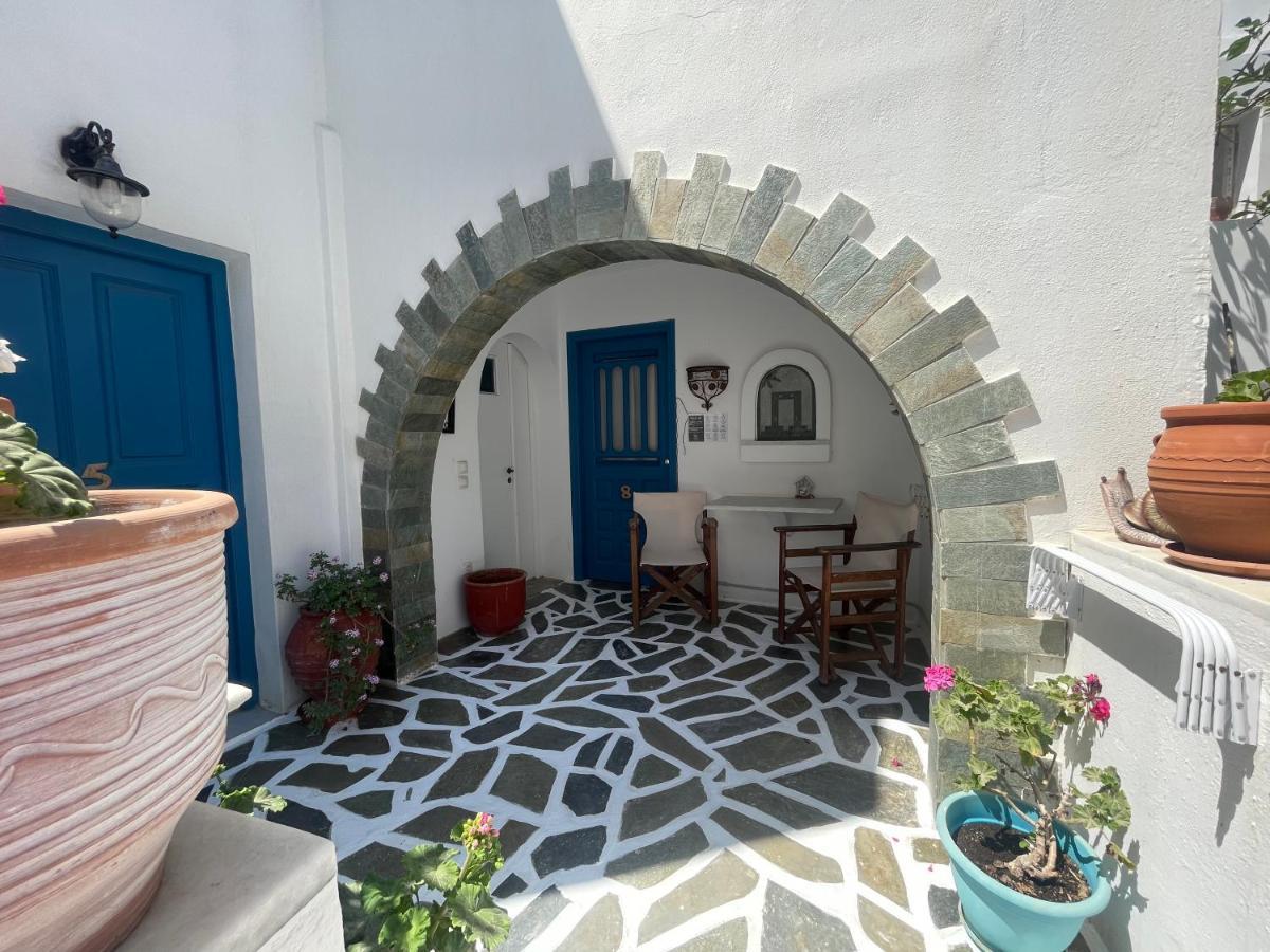 מלון Naxos City Burgos Barrio מראה חיצוני תמונה